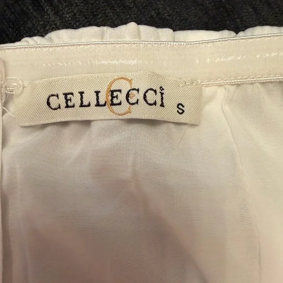 NWOT - White Off-the-shoulder Romper with A Tiered Skirt Overlay. Size Small - Picture 7 of 7